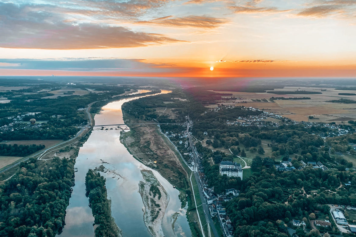 road trip van chateau de la loire